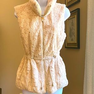 Reversible ivory faux fur vest with tie waist. Size small